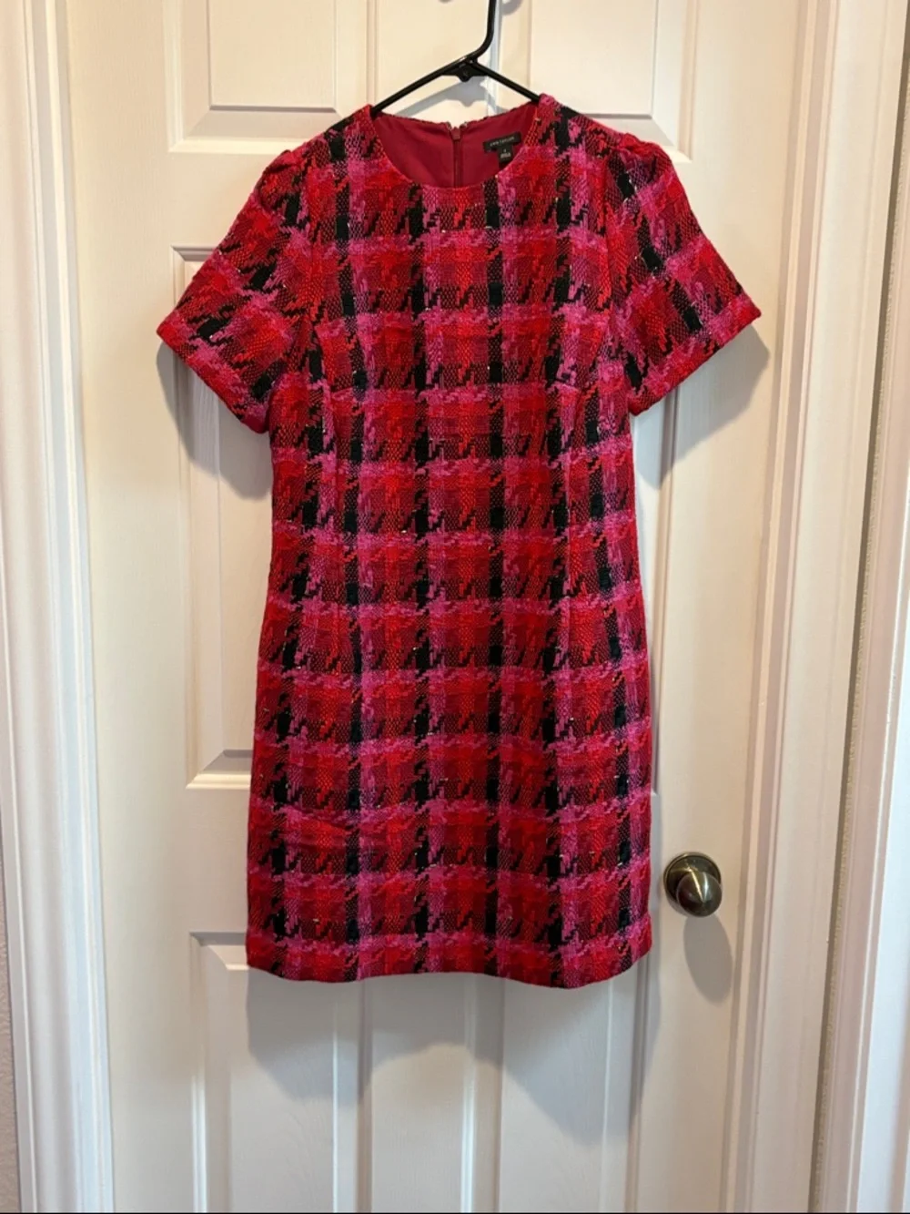 Ann Taylor Red & Black Plaid Short Sleeve Shift Dress - Picture 1 of 1